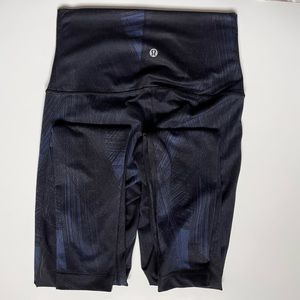 Black/navy printed leggings